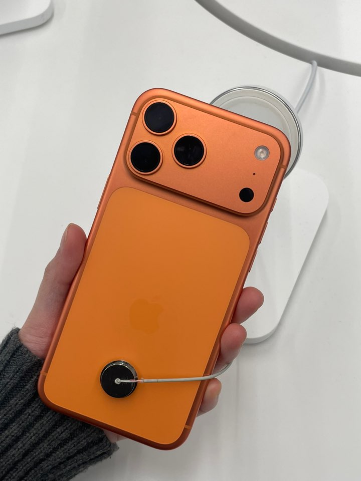 아이폰 17 프로 오렌지